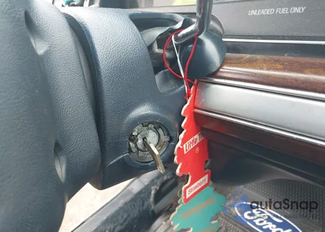 1991 Ford Crown Victoria Lx from USA, damaged, VIN 2FACP74F7MX182650